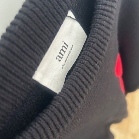 Ami de Coeur Ami Paris Black Red Heart Sweater Unisex M - Picture 4 of 7